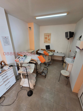 ОФИС, 40 m2