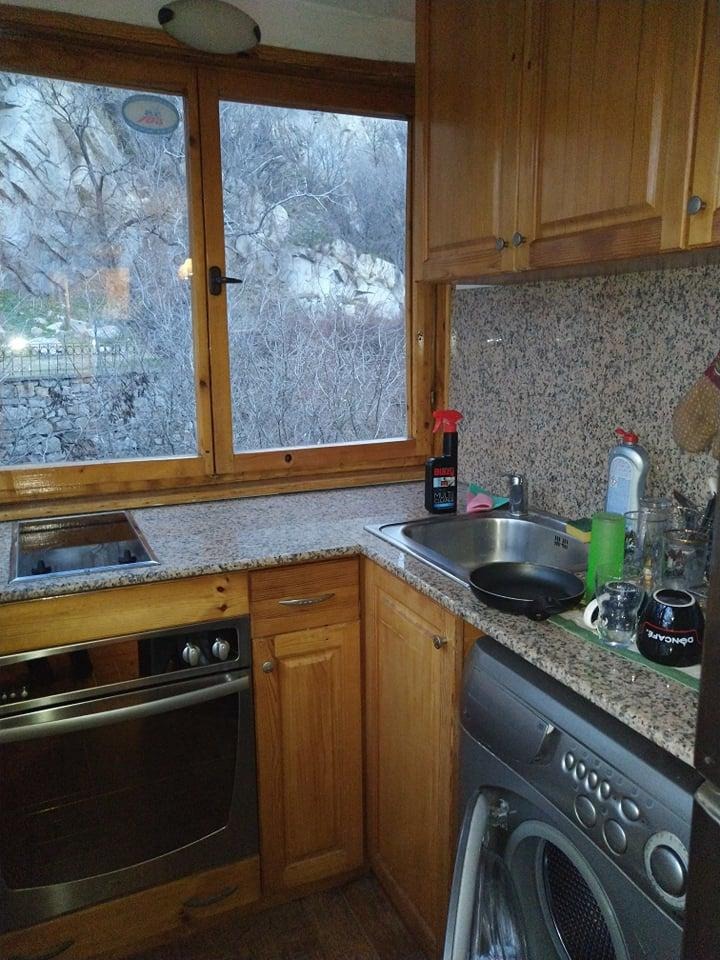 De inchiriat  1 dormitor Plovdiv , Țentâr , 70 mp | 42091620 - imagine [3]