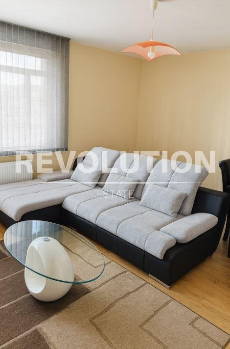 For Rent  1 bedroom Varna , Tsveten kvartal , 65 sq.m | 44059494