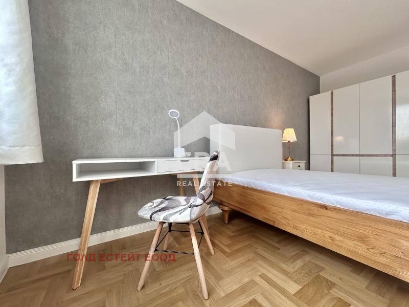 Zu vermieten  2 Schlafzimmer Sofia , Manastirski liwadi , 127 qm | 63118502 - Bild [7]