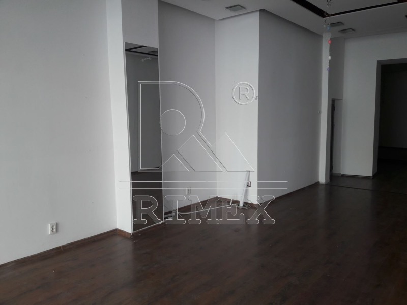 Vuokrattavana  Myymälä Plovdiv , Tsentar , 139 neliömetriä | 97484939 - kuva [2]