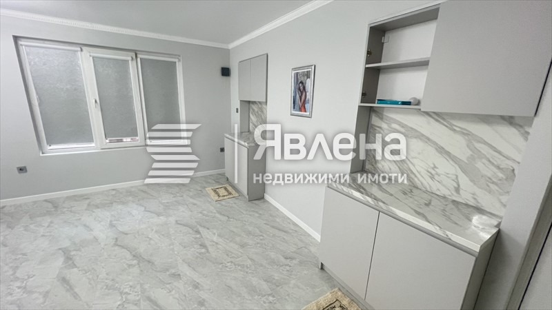 Дава под наем МАГАЗИН, гр. Варна, Колхозен пазар