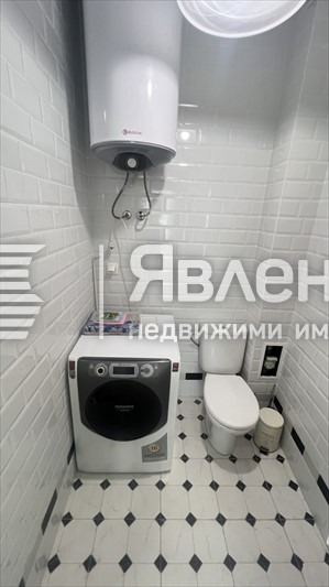 Дава под наем МАГАЗИН, гр. Варна, Колхозен пазар, снимка 9 - Магазини - 55094512