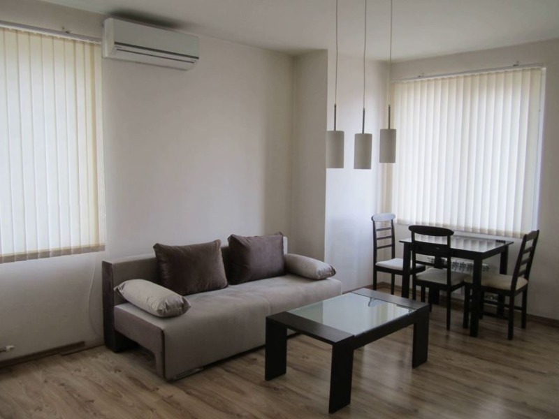 Para alugar  1 quarto Sofia , Studentski grad , 55 m² | 69938947