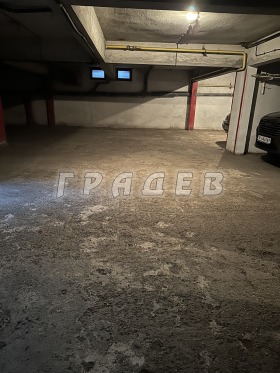 Place de parking Tsentar, Rouse 3