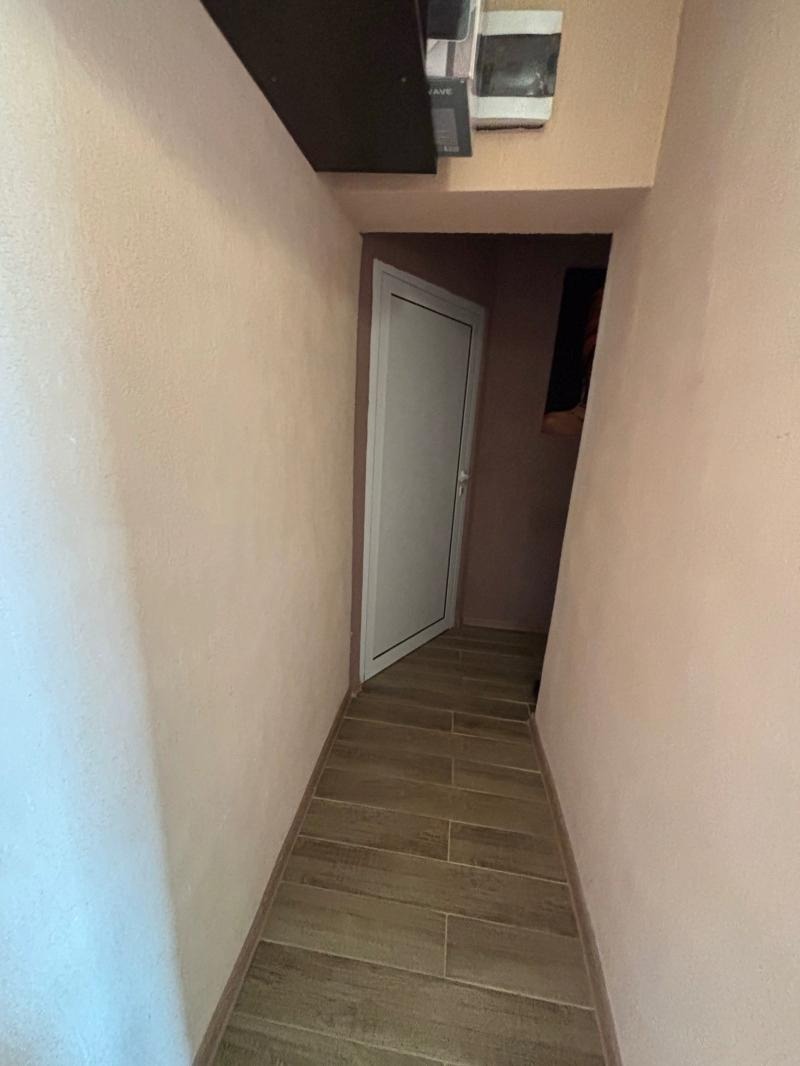 Kiadó  Stúdió Sofia , Bankja , 40 négyzetméter | 57638765 - kép [7]