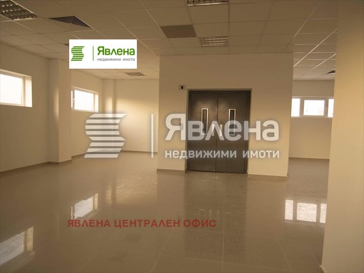 Дава под наем СКЛАД, гр. София, Военна рампа, снимка 4 - Складове - 54394155