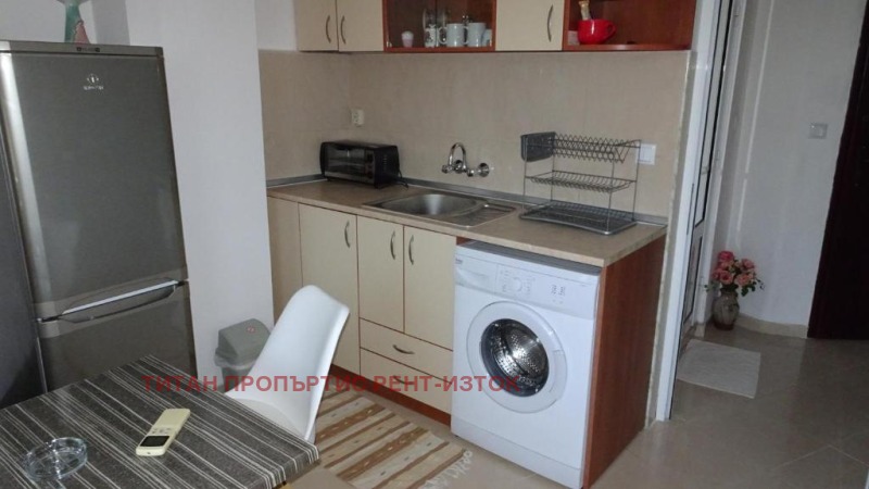 Издаје се  1 спаваћа соба Бургас , Центар , 50 м2 | 28595174 - слика [2]