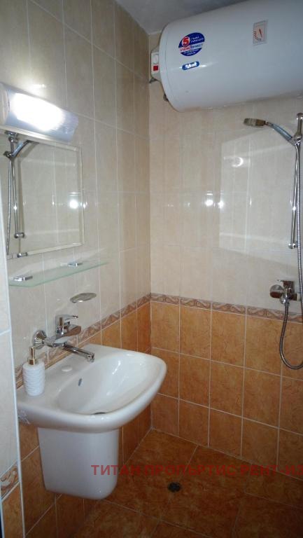 Издаје се  1 спаваћа соба Бургас , Центар , 50 м2 | 28595174 - слика [5]