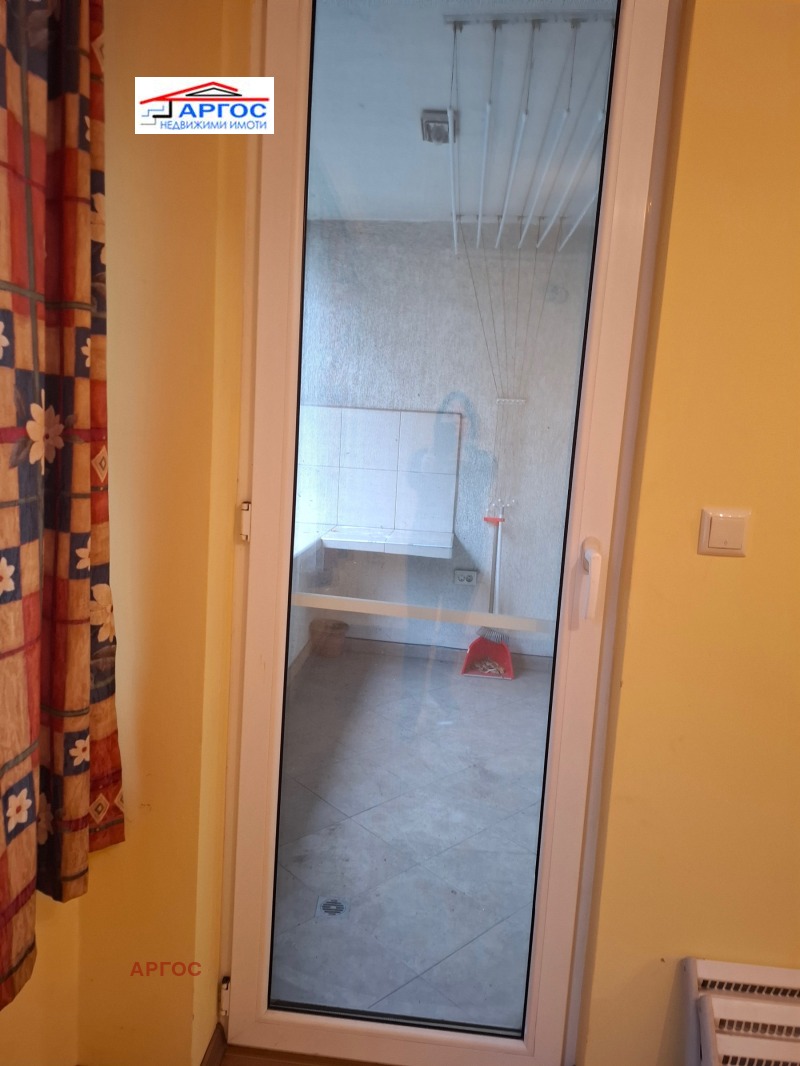 Дава под наем 2-СТАЕН, гр. Бургас, Възраждане, снимка 8 - Апартаменти - 52413548