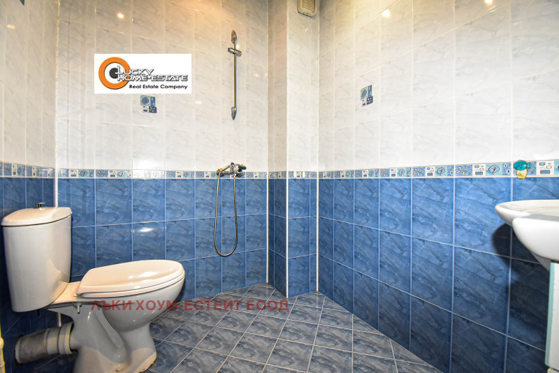 K pronájmu  2 ložnice Sofia , Borovo , 90 m2 | 30920420 - obraz [12]