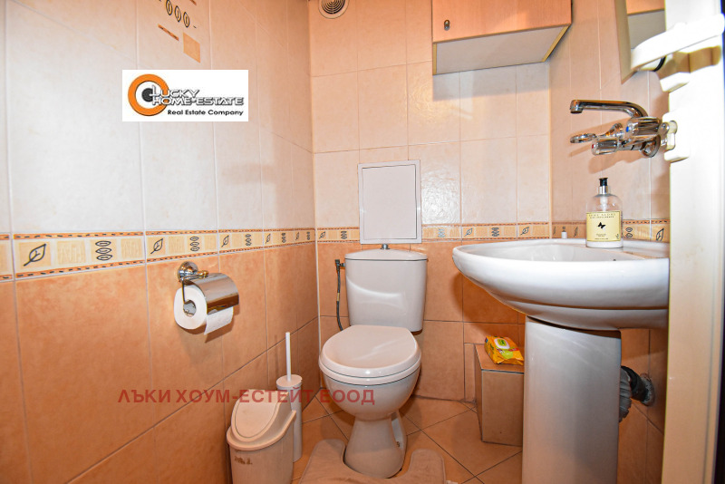 K pronájmu  2 ložnice Sofia , Borovo , 90 m2 | 30920420 - obraz [14]