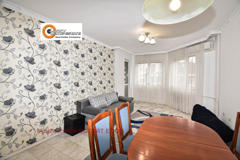 K pronájmu  2 ložnice Sofia , Borovo , 90 m2 | 30920420 - obraz [2]