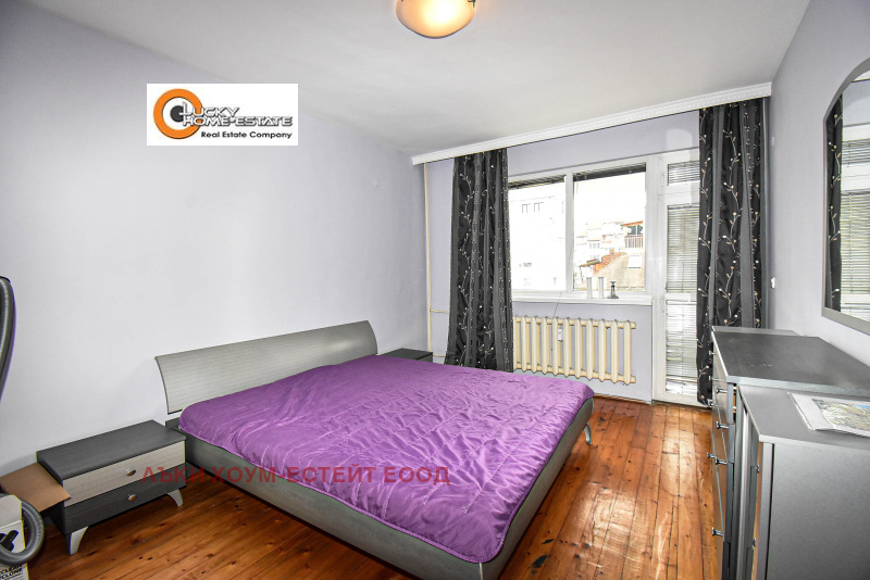 K pronájmu  2 ložnice Sofia , Borovo , 90 m2 | 30920420 - obraz [5]