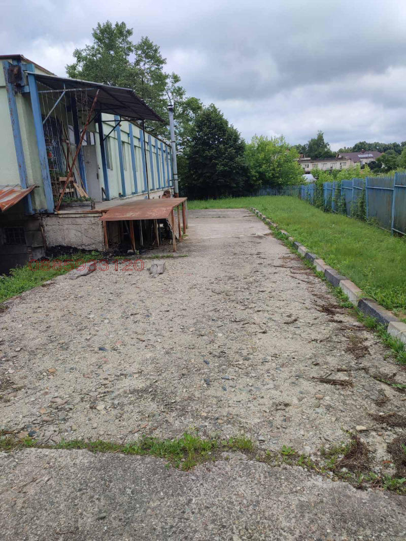 Дава под наем ПРОМ. ПОМЕЩЕНИЕ, гр. Вършец, област Монтана, снимка 14 - Производствени сгради - 52779237