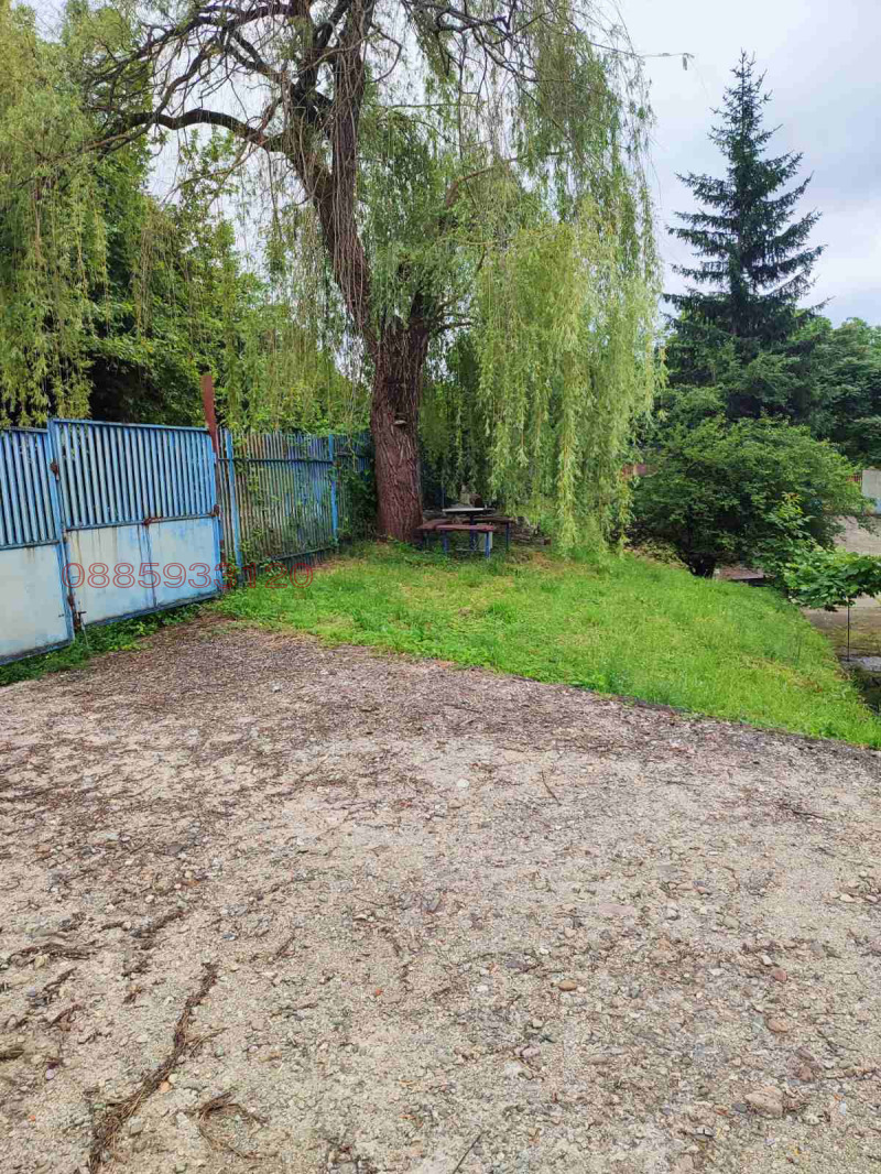 Дава под наем ПРОМ. ПОМЕЩЕНИЕ, гр. Вършец, област Монтана, снимка 13 - Производствени сгради - 52779237