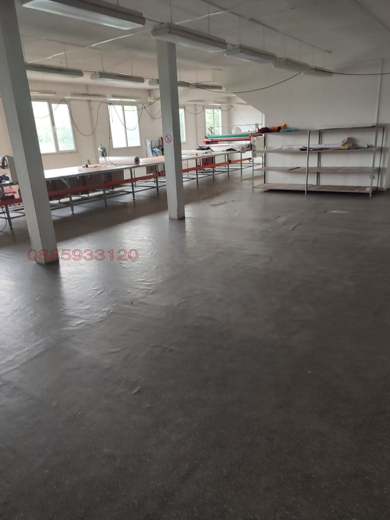 Дава под наем ПРОМ. ПОМЕЩЕНИЕ, гр. Вършец, област Монтана, снимка 6 - Производствени сгради - 52779237