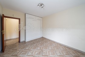 3 bedroom Tsentar, Sofia 12