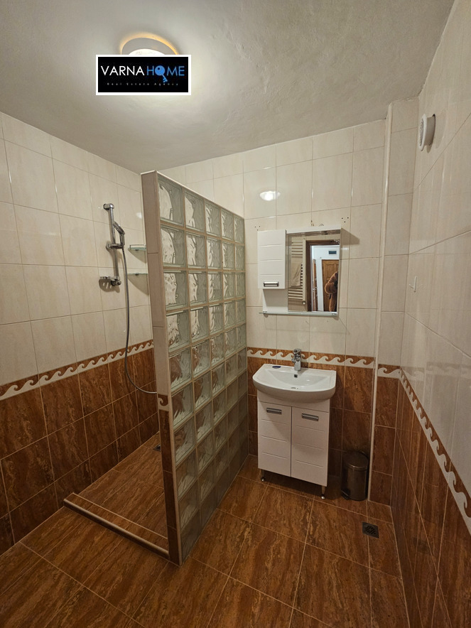 Дава под наем 4-СТАЕН, гр. Варна, Спортна зала, снимка 11 - Апартаменти - 53920366