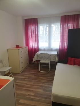 Studio Akatsija, Veliko Tarnovo 1