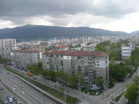 1 slaapkamer Meditsinska akademija, Sofia 1