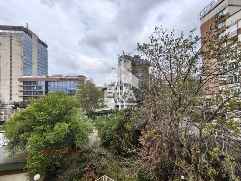 Дава под наем 2-СТАЕН, гр. София, Лозенец, снимка 5 - Апартаменти - 54290769