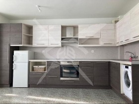 1 makuuhuone Okražna bolnitsa-Generali, Varna 1