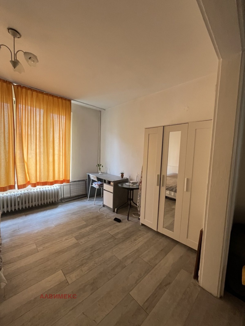 Дава под наем  1-стаен град София , Център , 62 кв.м | 84470715 - изображение [2]