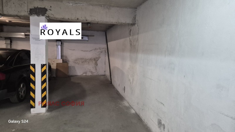 Do wynajęcia  Parcheggio Sofia , Geo Milew , 15 mkw | 86287608 - obraz [3]