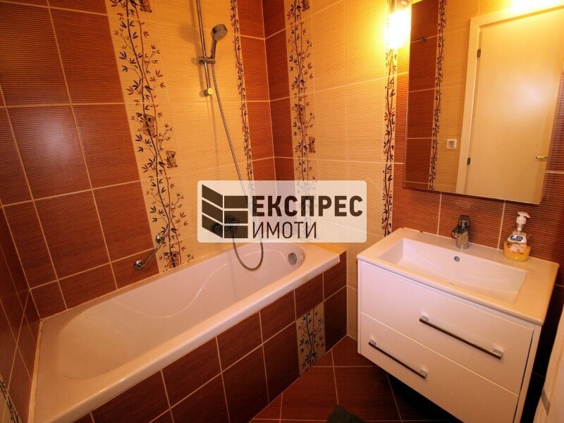 Дава под наем 4-СТАЕН, гр. Варна, Център, снимка 14 - Апартаменти - 53632649