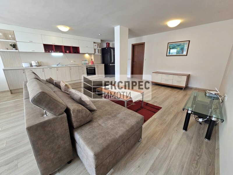 Дава под наем 4-СТАЕН, гр. Варна, Център