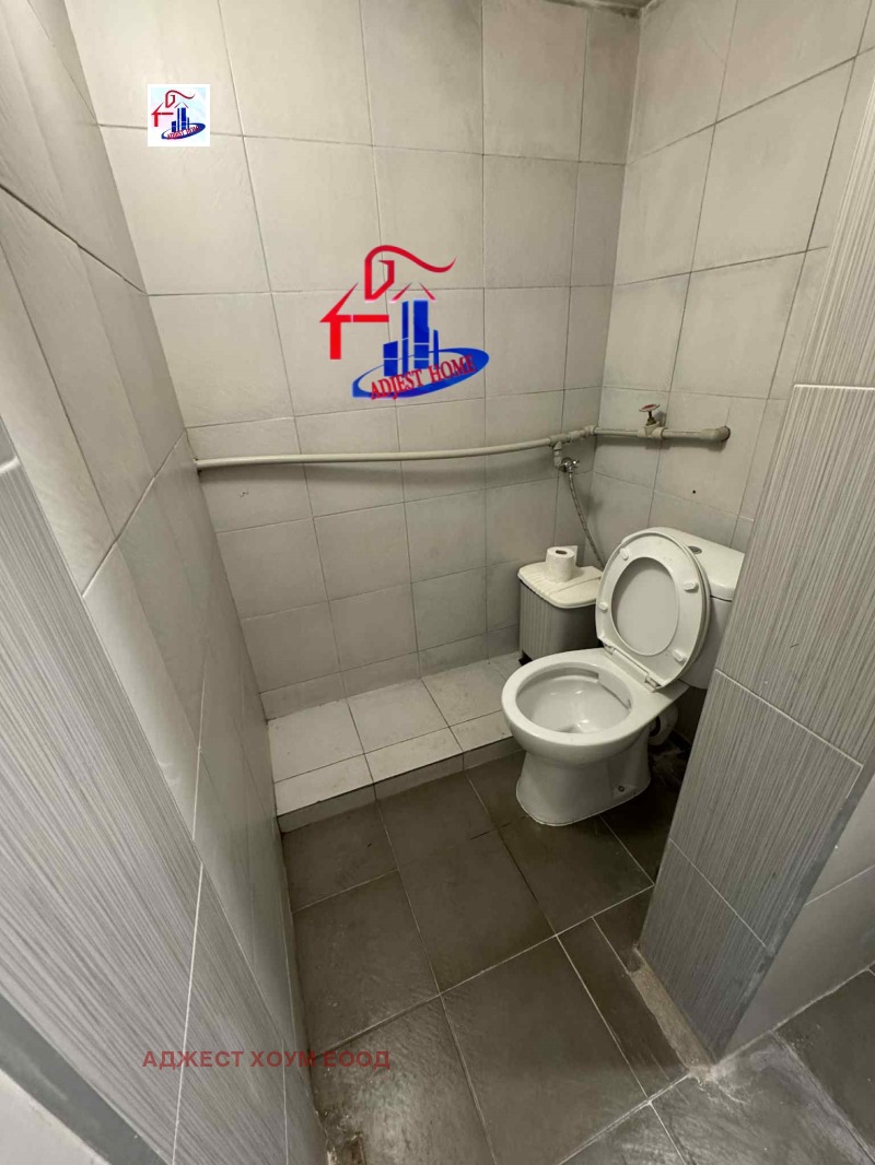 Дава под наем  Къща град Шумен , 5-ти полк , 207 кв.м | 69835926 - изображение [15]