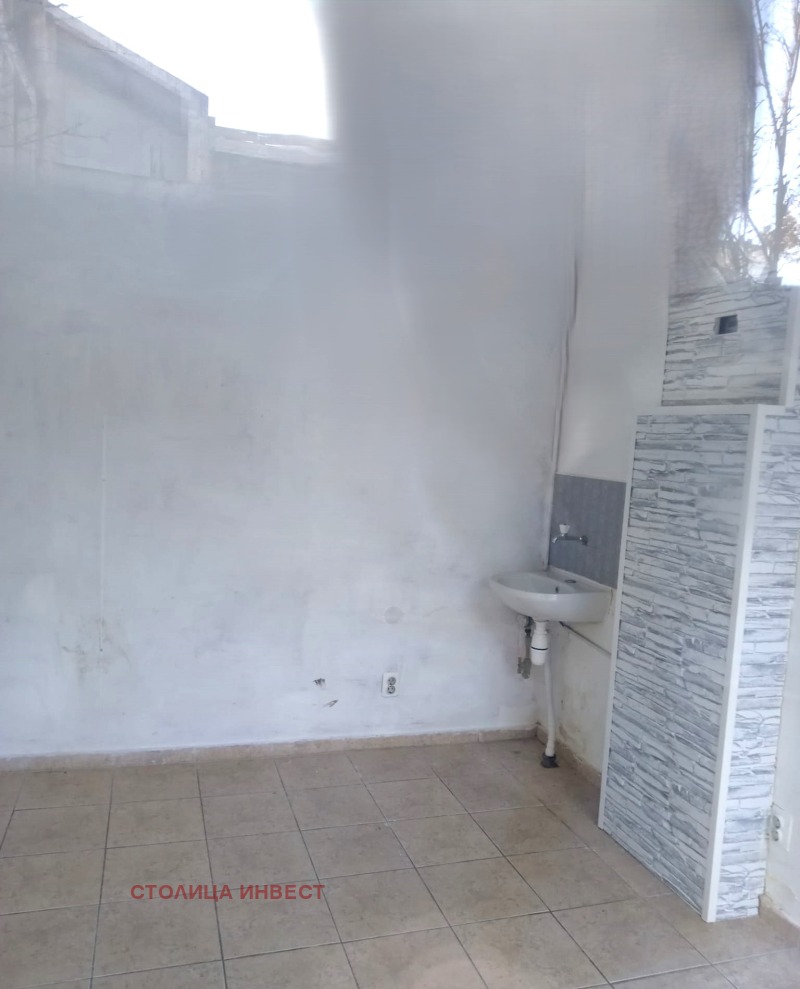 Дава под наем БИЗНЕС ИМОТ, гр. Русе, Чародейка - Юг, снимка 2 - Други - 53601605