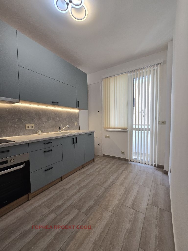 Дава под наем  4-стаен град София , Център , 100 кв.м | 27221333 - изображение [3]