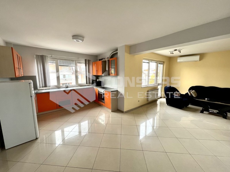 Дава под нем  4-стаен, град София, Бъкстон •  750 EUR • ID 38776299 — holmes.bg - [1] 