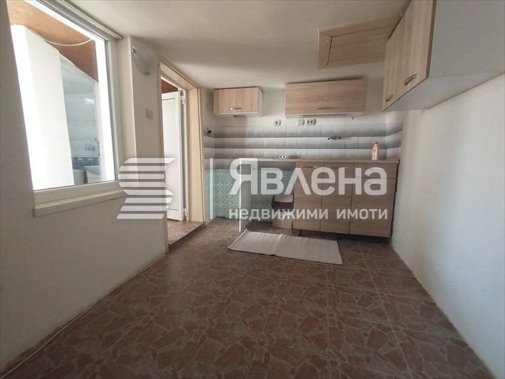 Дава под наем  Етаж от къща град София , Левски , 42 кв.м | 53215902