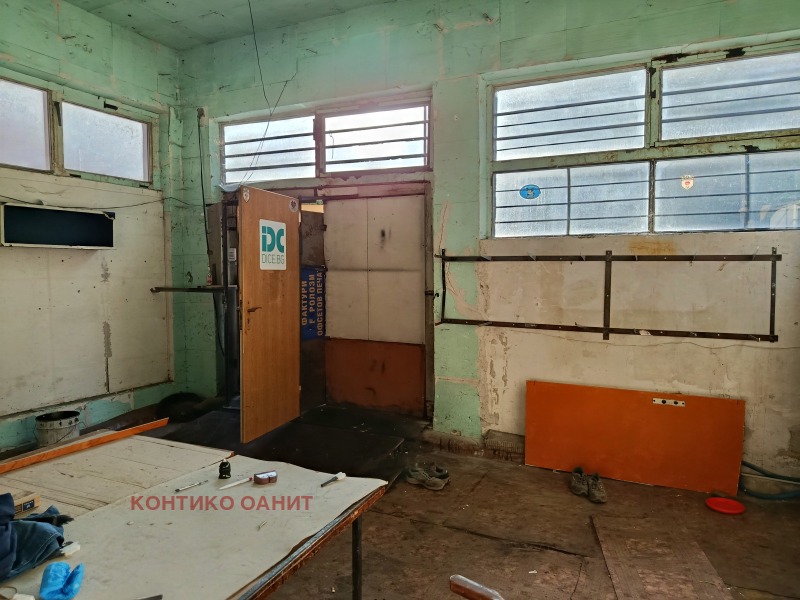 Дава под наем  Склад град София , Света Троица , 40 кв.м | 16363354 - изображение [2]