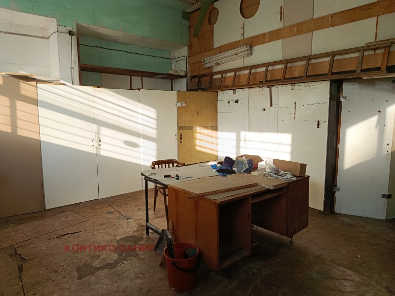 Дава под наем  Склад град София , Света Троица , 40 кв.м | 16363354 - изображение [3]