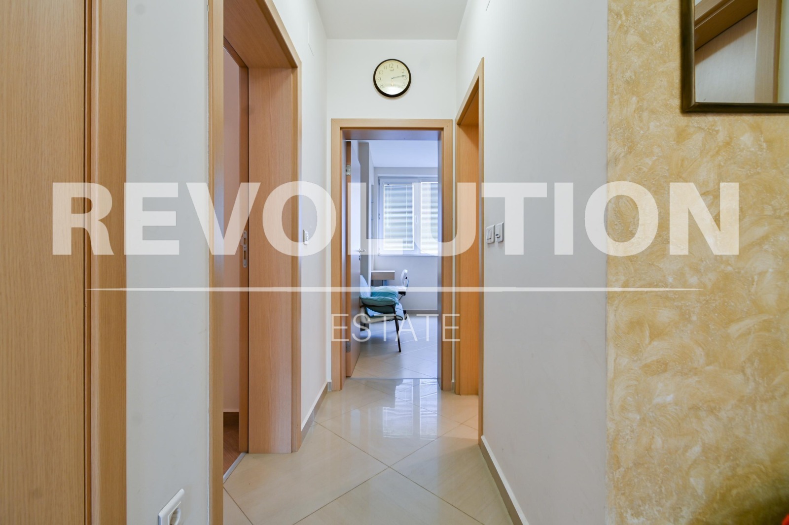 Дава под наем 3-СТАЕН, гр. София, Лозенец, снимка 5 - Апартаменти - 53807998