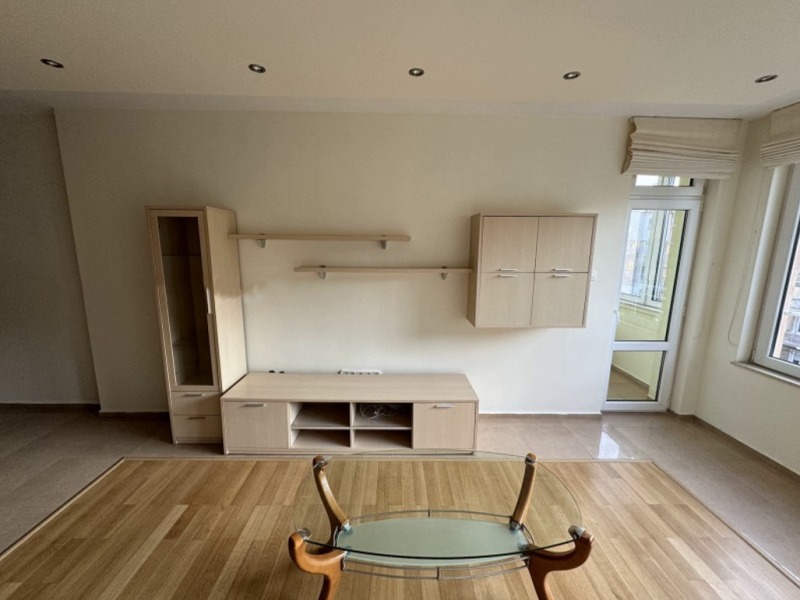 A louer  2 chambres Sofia , Tsentar , 100 m² | 15040272