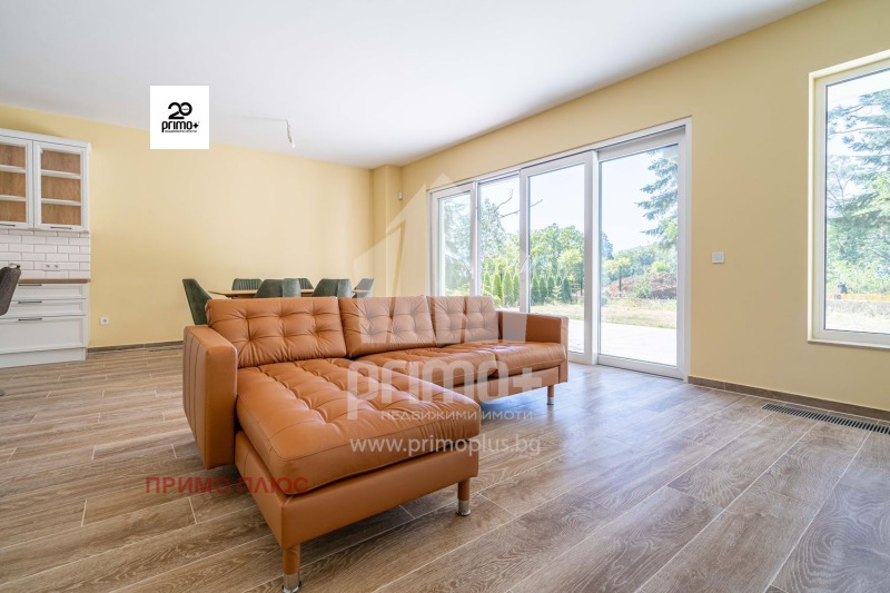 Дава под нем  Къща, град София, Драгалевци • 3 600 EUR • ID 38801755 — holmes.bg - [1] 