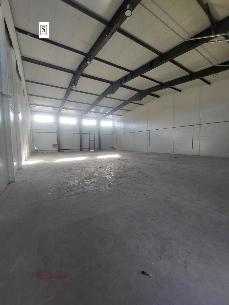 Дава под наем СКЛАД, с. Гара Елин Пелин, област София област, снимка 2 - Складове - 52184615