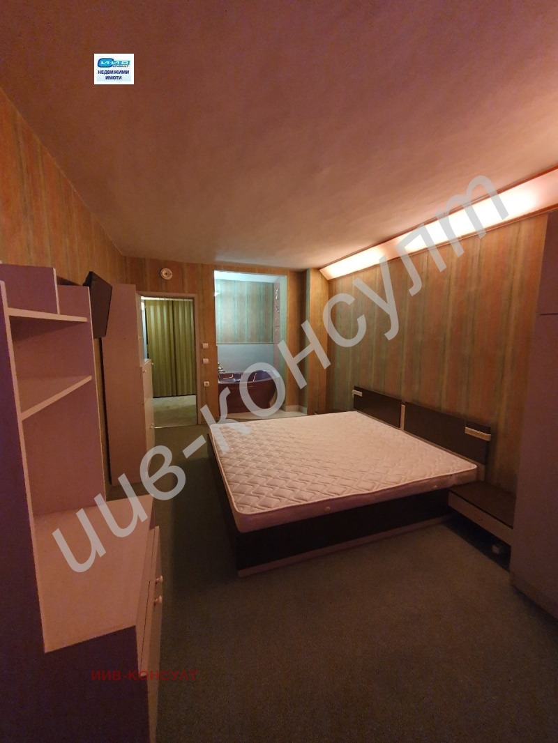 De inchiriat  2 dormitoare Velico Târnovo , Țentâr , 109 mp | 26052944 - imagine [6]