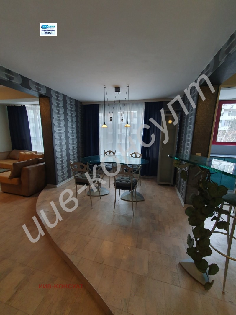 K pronájmu  2 ložnice Veliko Tarnovo , Centar , 109 m2 | 26052944 - obraz [3]