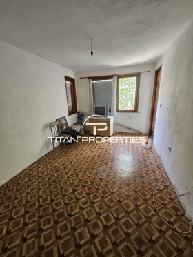 1 chambre Izgrev, Bourgas