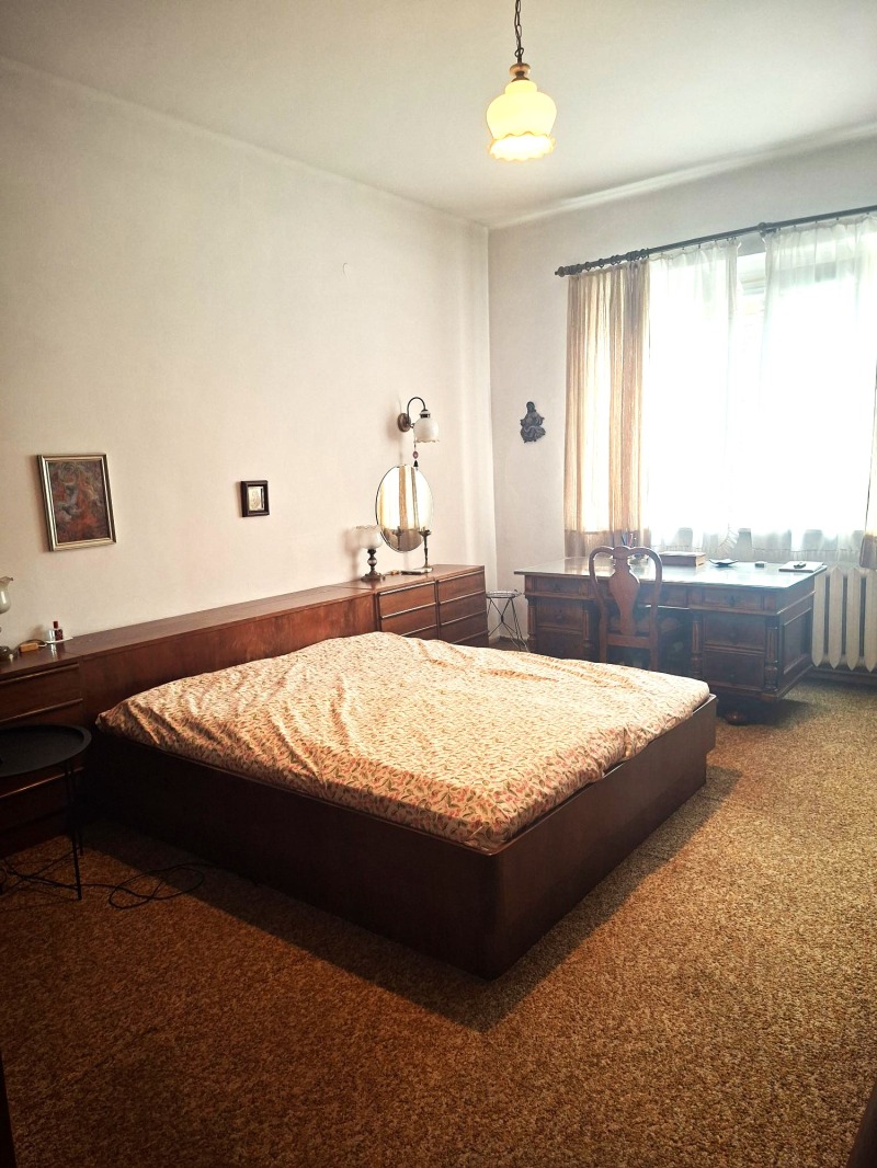 Te huur  2 slaapkamers Sofia , Doktorski pametnik , 120 m² | 34974598 - afbeelding [13]