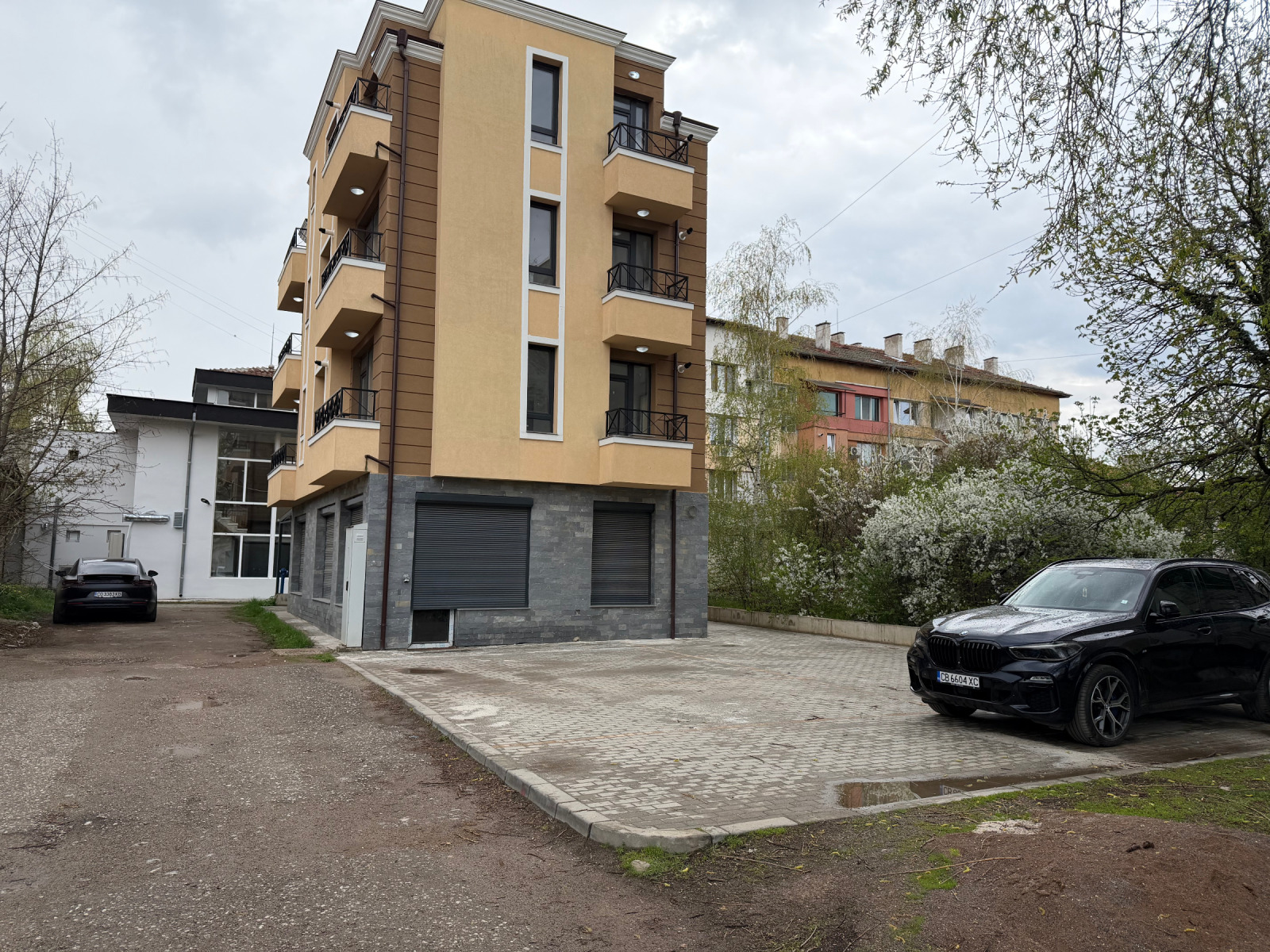 Дава под наем ОФИС, гр. Елин Пелин, област София област