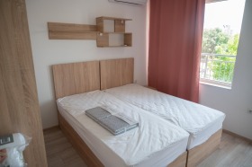 1 Schlafzimmer Awtogara, Warna 8