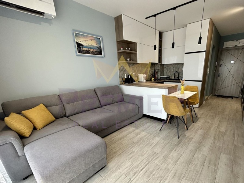 Para alugar  Estúdio Varna , k.k. Sv.Sv. Konstantin i Elena , 30 m² | 23226487 - imagem [4]