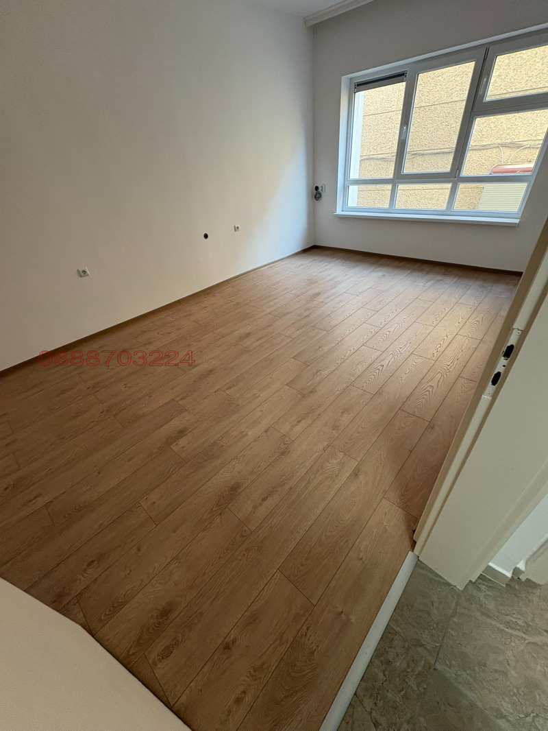 Дава под наем МНОГОСТАЕН, гр. Варна, Гръцка махала